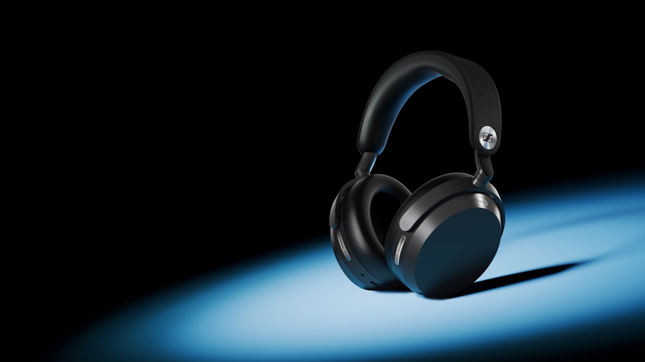 Senn_Black_M5_Product_KV_Full_Format_HighRes Large