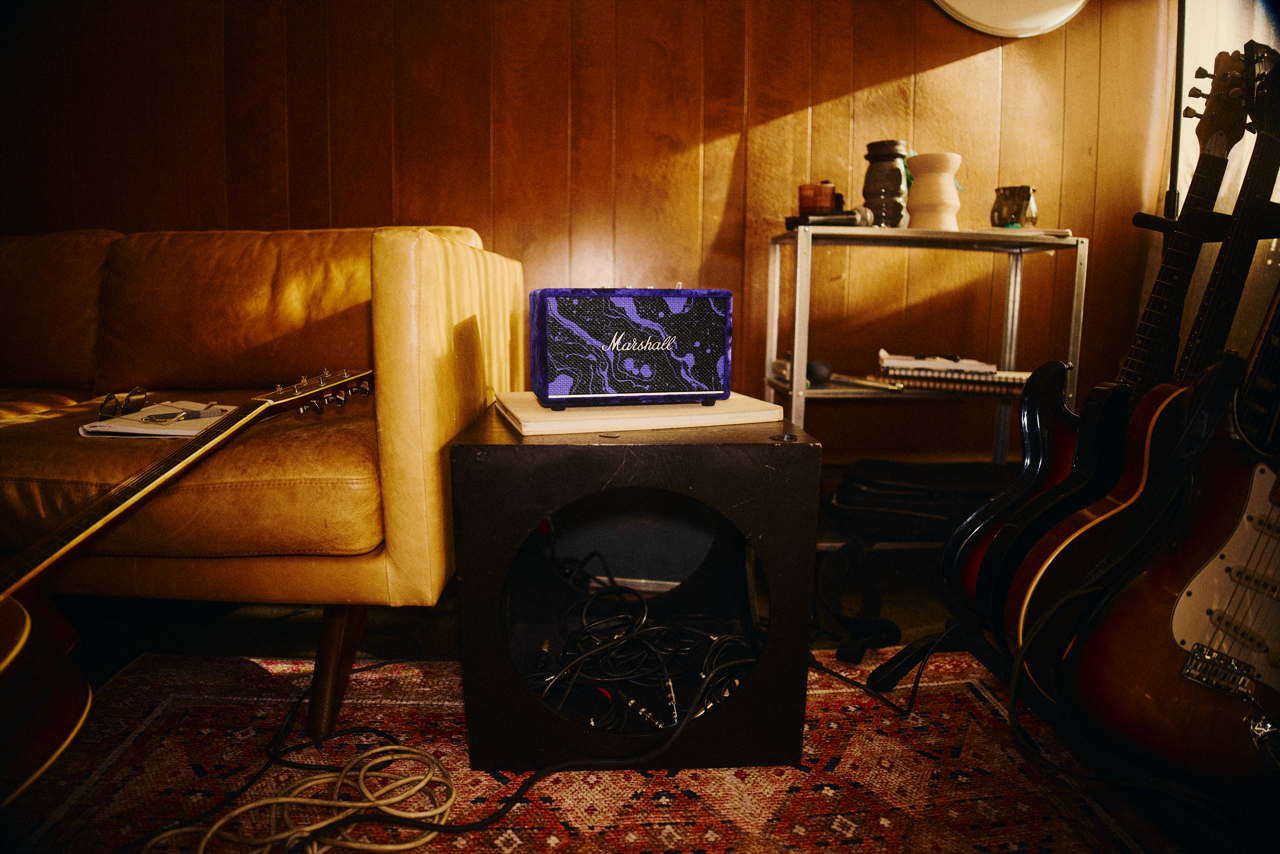marshall_acton-III_hendrix-edt_lifestyle-product_2-highres Large